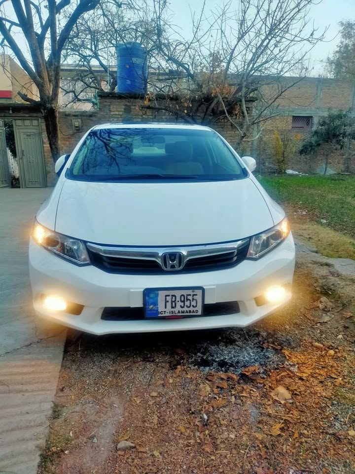 Honda civic 2015 model PKR4,500,000