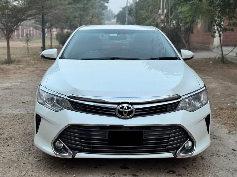 CAMRY Model 2011 PKR6,600,000