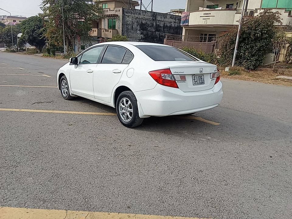 Honda rebirth full option 2015 model Islamabad number PKR3,580,000