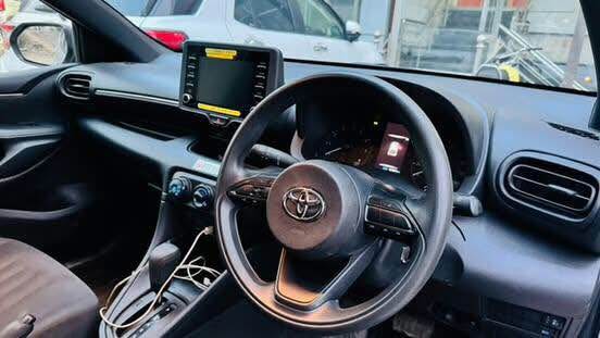 Japnes Toyota Yaris PKR4,400,000