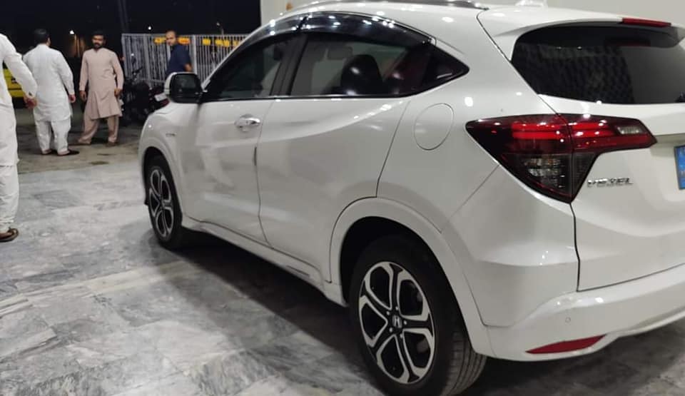 HONDA VEZEL Z SENSING 2018/2021 ISLAMABAD REGISTRATION CONTACT US 0321-6299342 PKR7,000,000  ·