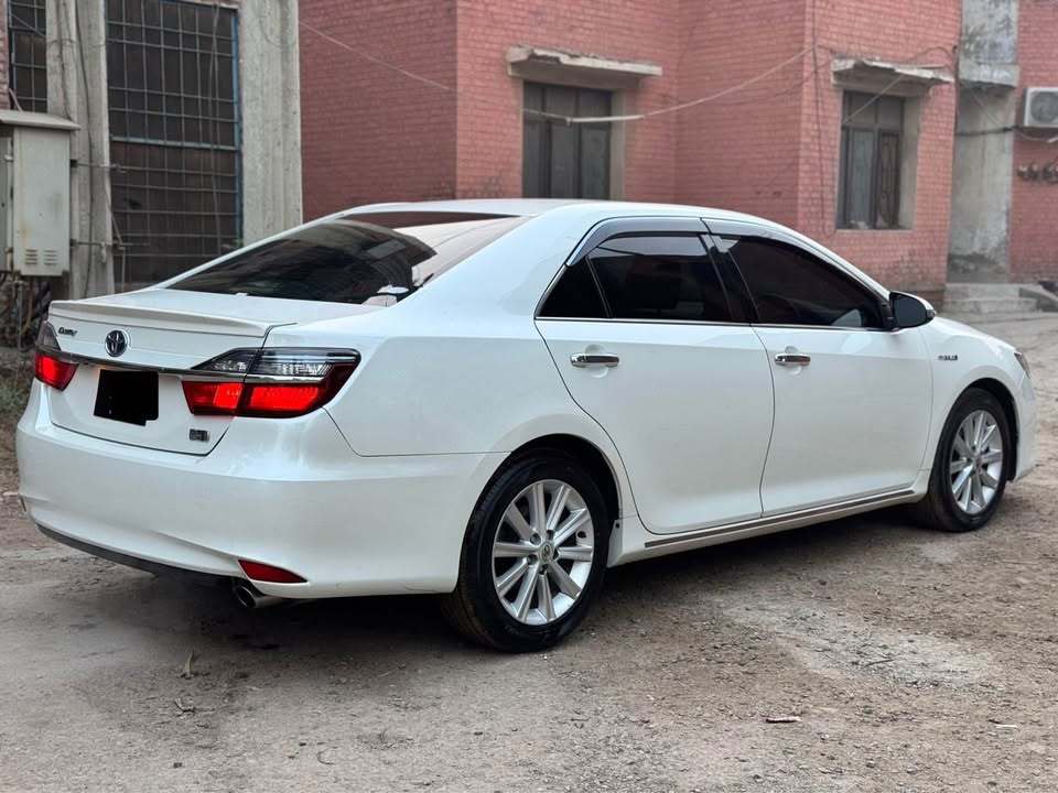 CAMRY Model 2011 PKR6,600,000