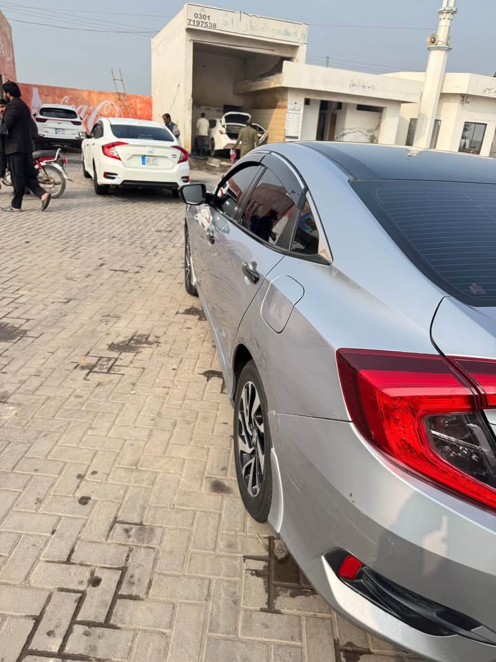 Honda civic 2018 red meter bank leased PKR3,100,000