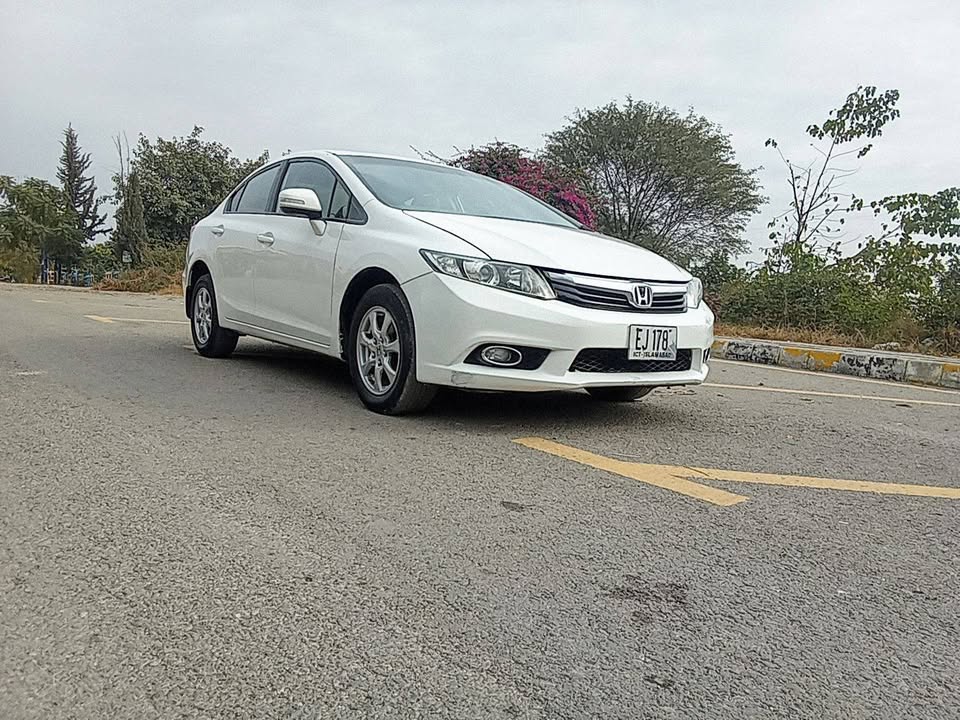 Honda rebirth full option 2015 model Islamabad number PKR3,580,000