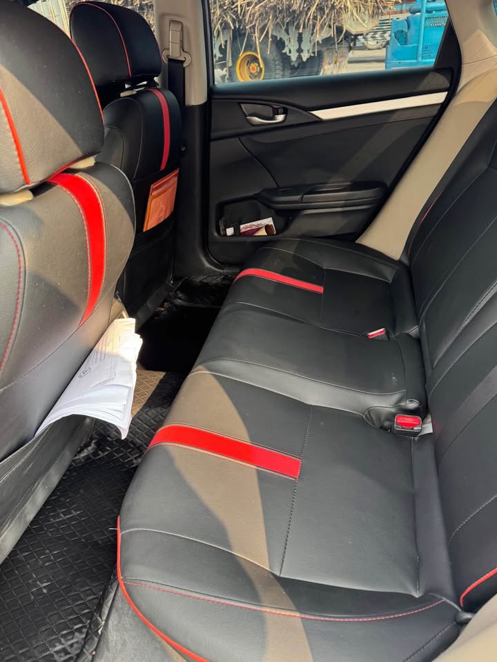 Honda civic 2018 red meter bank leased PKR3,100,000