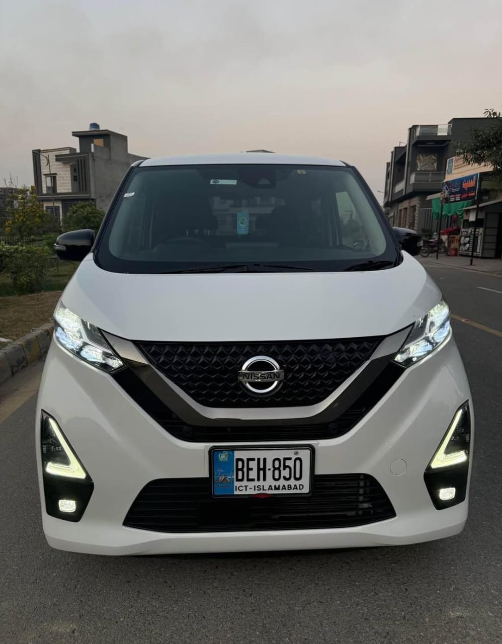 Nissan Days Highway STAR  S-Hybrid Full Option